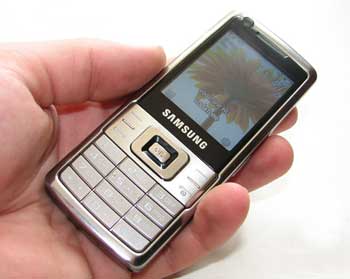 samsung_l700_1.jpg