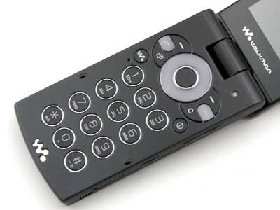 sonyericsson_w980_04.jpg